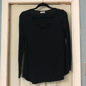 Black Criss across Long Sleeve Basic